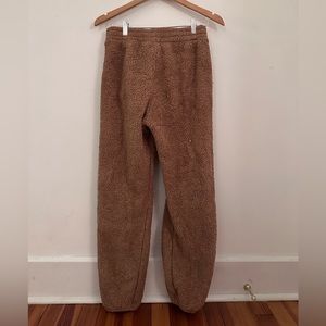 Aerie joggers fluffy brown, size S